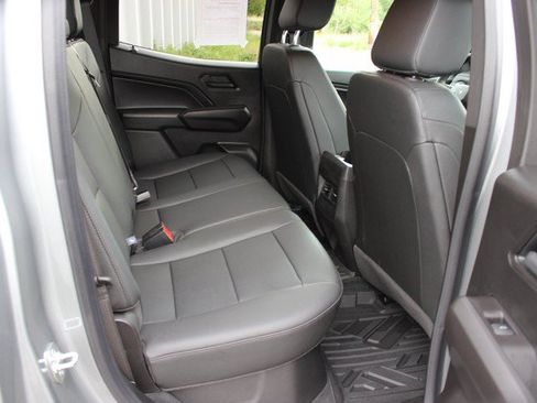 Used 2025 Chevrolet Colorado Trail Boss AWD/4WD image 16