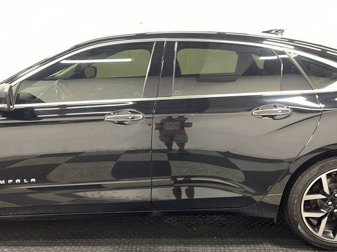 Used 2019 Chevrolet Impala Premier FWD image 14