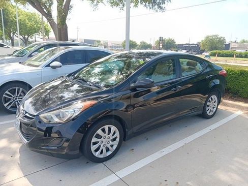 Used 2012 Hyundai Elantra GLS FWD image 1