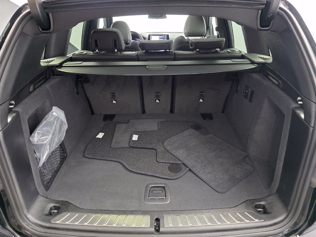 Certified 2024 BMW X3 sDrive30i w/ Convenience Package RWD image 16