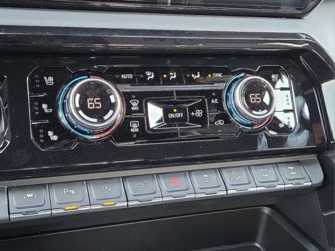 New 2026 GMC Sierra 1500 AT4X image 19