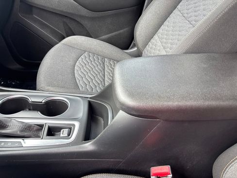 Used 2019 Chevrolet Equinox LT FWD image 21