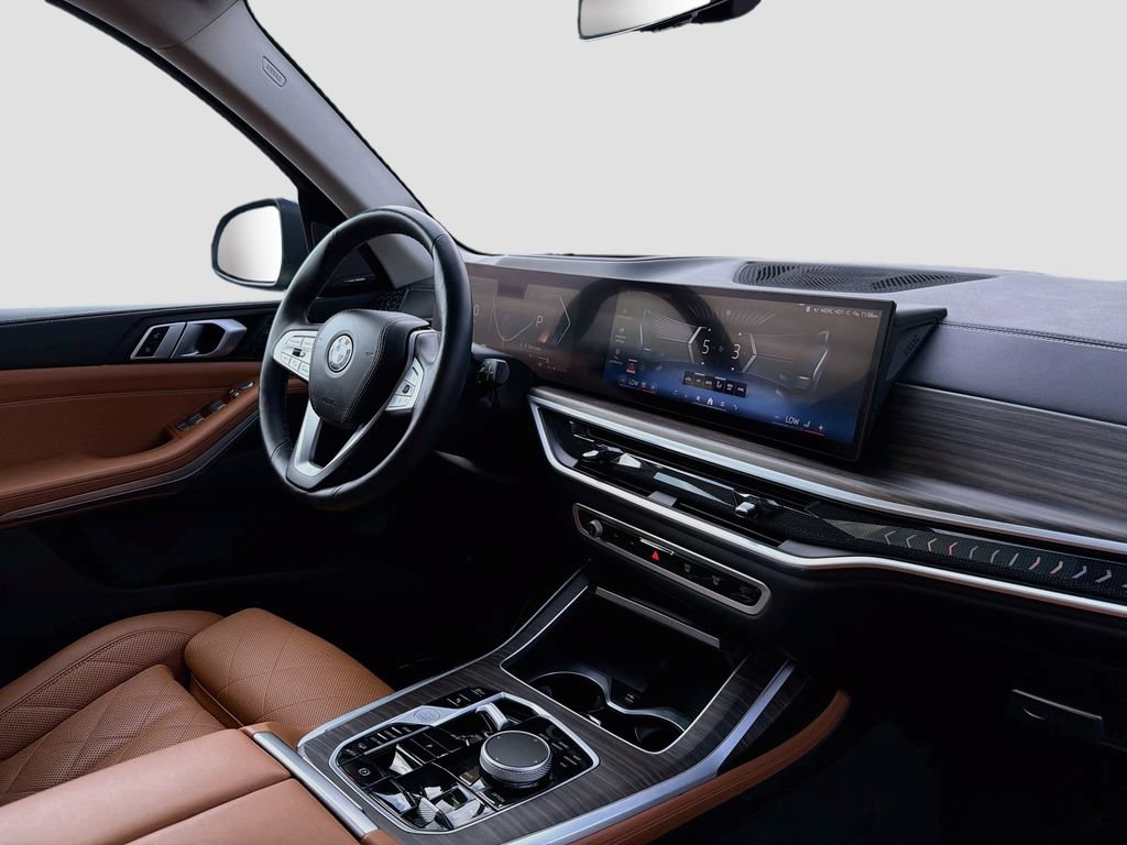 Used 2024 BMW X7 xDrive40i AWD/4WD image 31