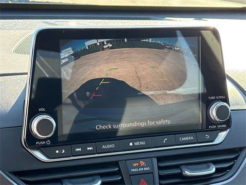 Used 2024 Nissan Altima 2.5 SR image 23