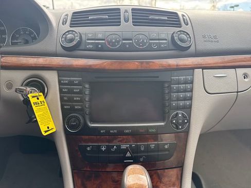 Used 2004 Mercedes-Benz E 320 4MATIC Sedan image 27