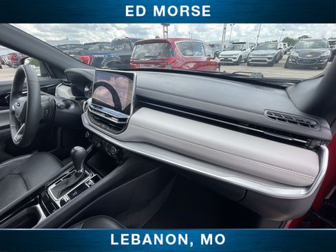 Used 2025 Jeep Compass Limited AWD/4WD image 26