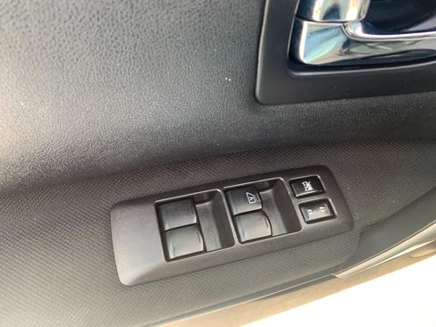 Used 2013 Nissan Rogue SV image 10