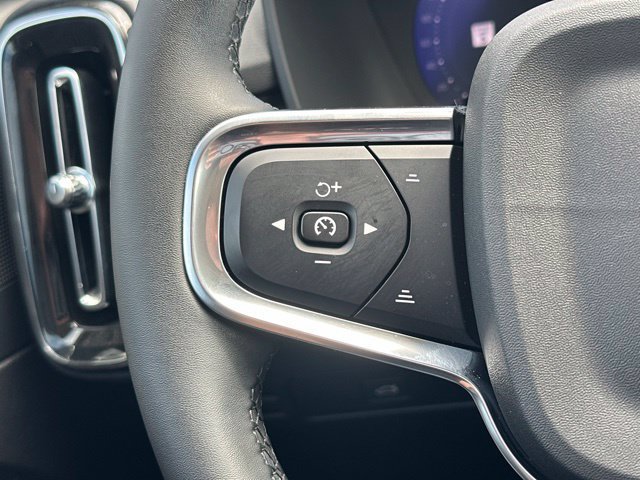 Certified 2024 Volvo XC40 B5 Core AWD/4WD image 26