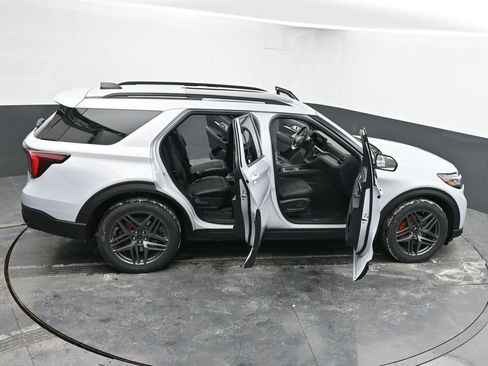 New 2026 Ford Explorer ST w/ Sun And Sound Package image 88