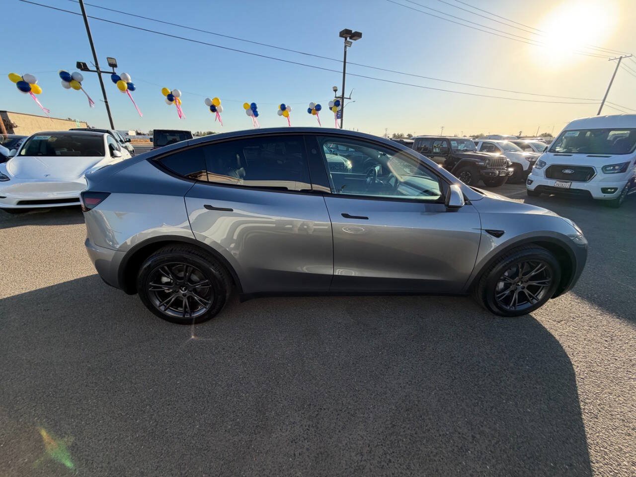 Used 2024 Tesla Model Y Long Range AWD/4WD image 6