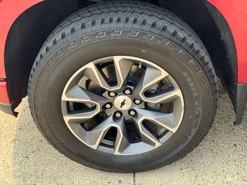 Used 2019 Chevrolet Silverado 1500 RST w/ All-Star Edition AWD/4WD image 21