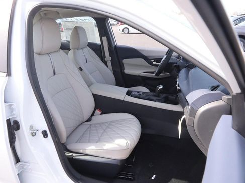 New 2026 Nissan Sentra SL w/ Floor Mat Package image 26