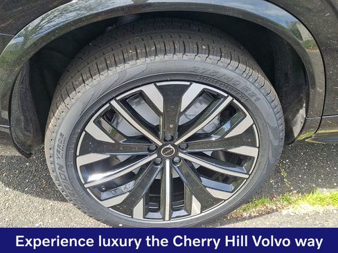 New 2026 Volvo XC90 T8 Plus w/ Protection Package Premier AWD/4WD image 6