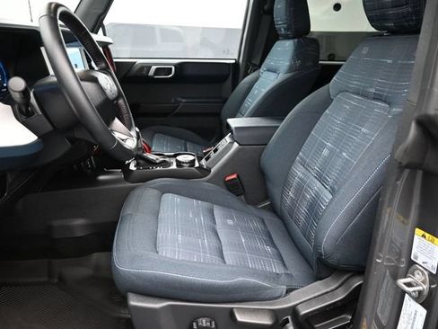 Certified 2025 Ford Bronco Heritage Edition AWD/4WD image 22