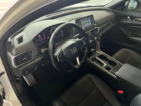 Used 2020 Honda Accord Sport image 11