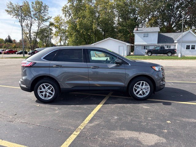 Certified 2023 Ford Edge SEL w/ Convenience Package AWD/4WD image 2
