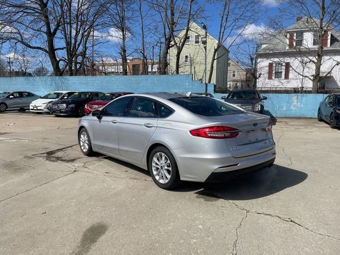 Used 2019 Ford Fusion SE image 8