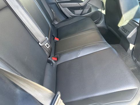 Used 2019 Volkswagen Jetta SE w/ Cold Weather Package image 16