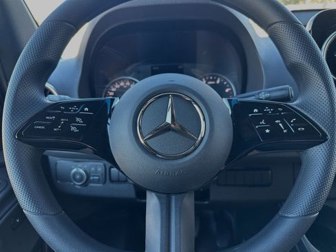 New 2025 Mercedes-Benz Sprinter 2500 image 25