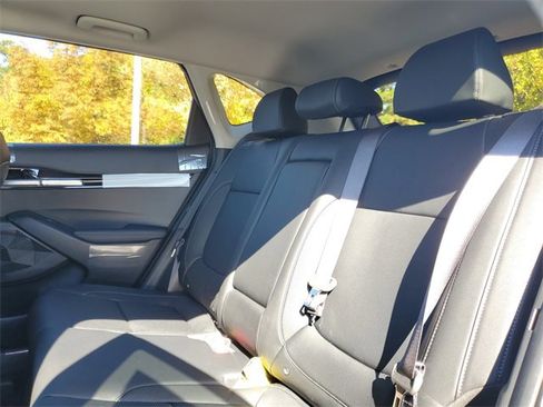New 2026 Kia Seltos EX image 9