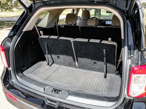 Used 2021 Ford Explorer 2WD image 49