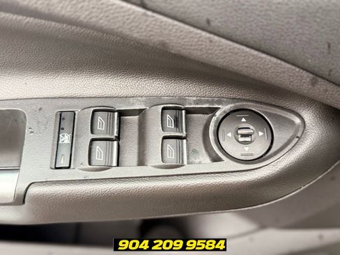Used 2015 Ford C-MAX SEL w/ Equipment Group 303A FWD image 12