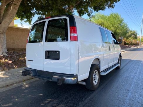 Used 2025 Chevrolet Express 2500 w/ Driver Convenience Package RWD image 8