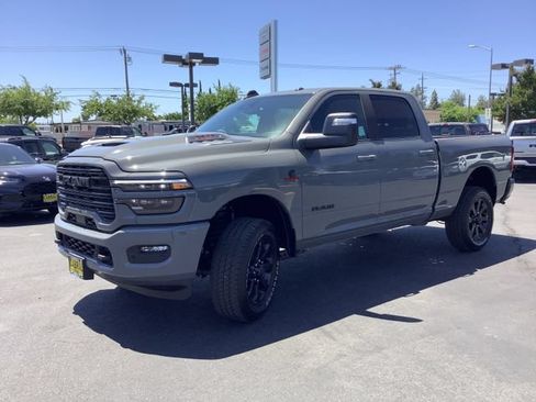 New 2026 RAM 2500 Laramie w/ Night Edition AWD/4WD image 5