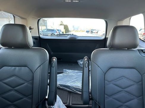 New 2026 Volkswagen Atlas SE image 29