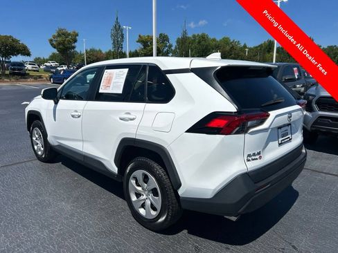 Used 2023 Toyota RAV4 LE AWD/4WD image 16