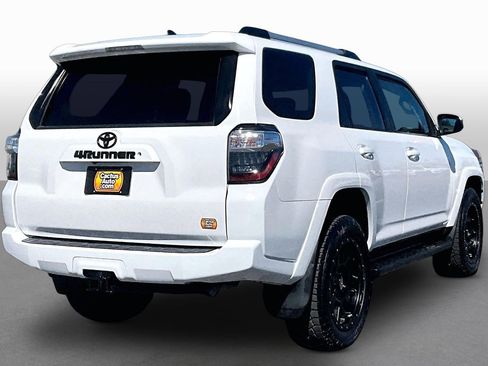 Used 2019 Toyota 4Runner SR5 image 2