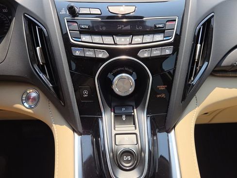 Certified 2024 Acura RDX SH-AWD w/ Advance Package image 10