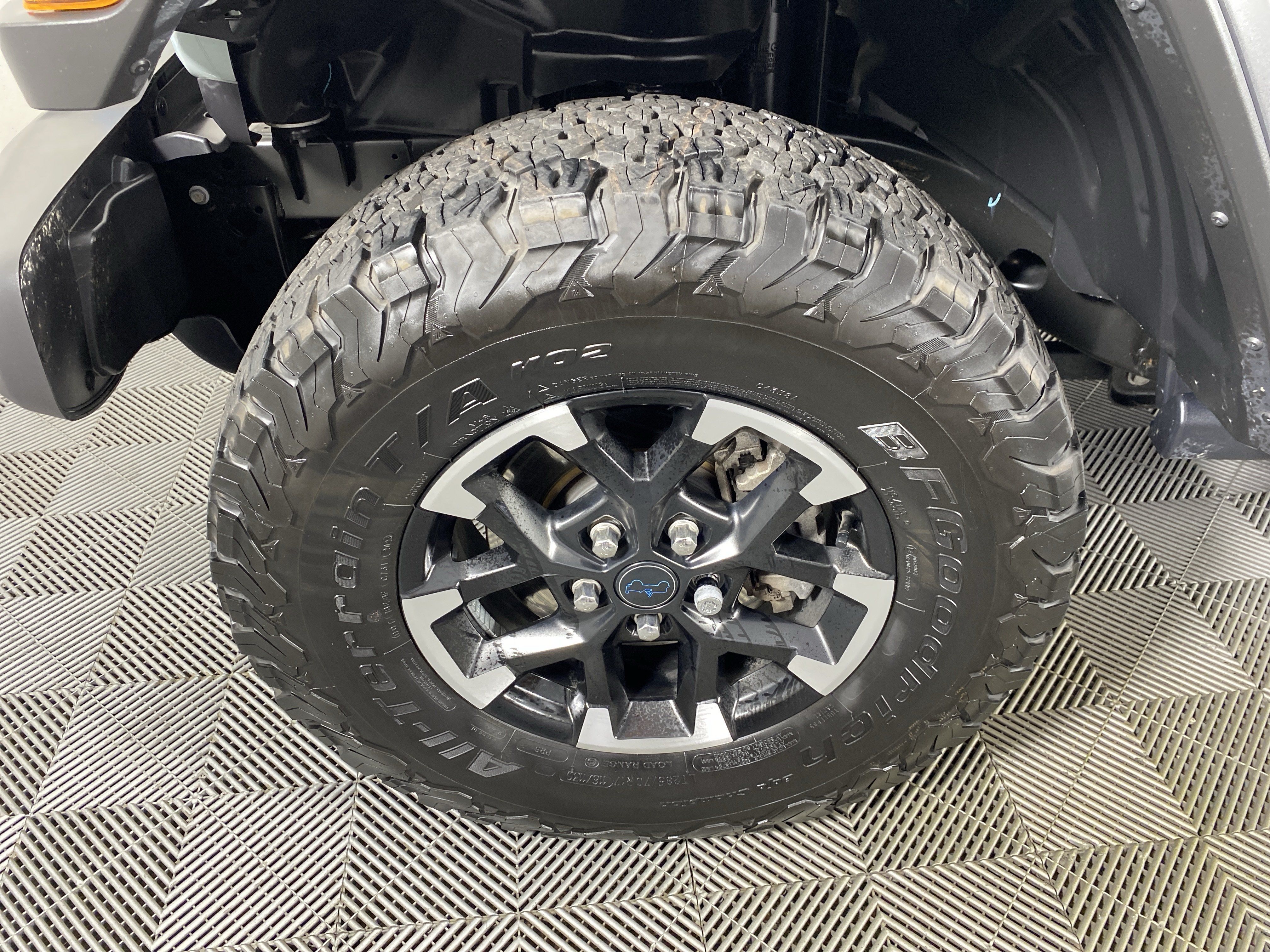 Used 2024 Jeep Wrangler Unlimited Rubicon 4xe w/ Technology Group AWD/4WD image 14