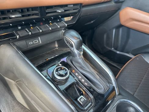 Used 2023 GMC Canyon AT4 w/ AT4 Premium Package image 13