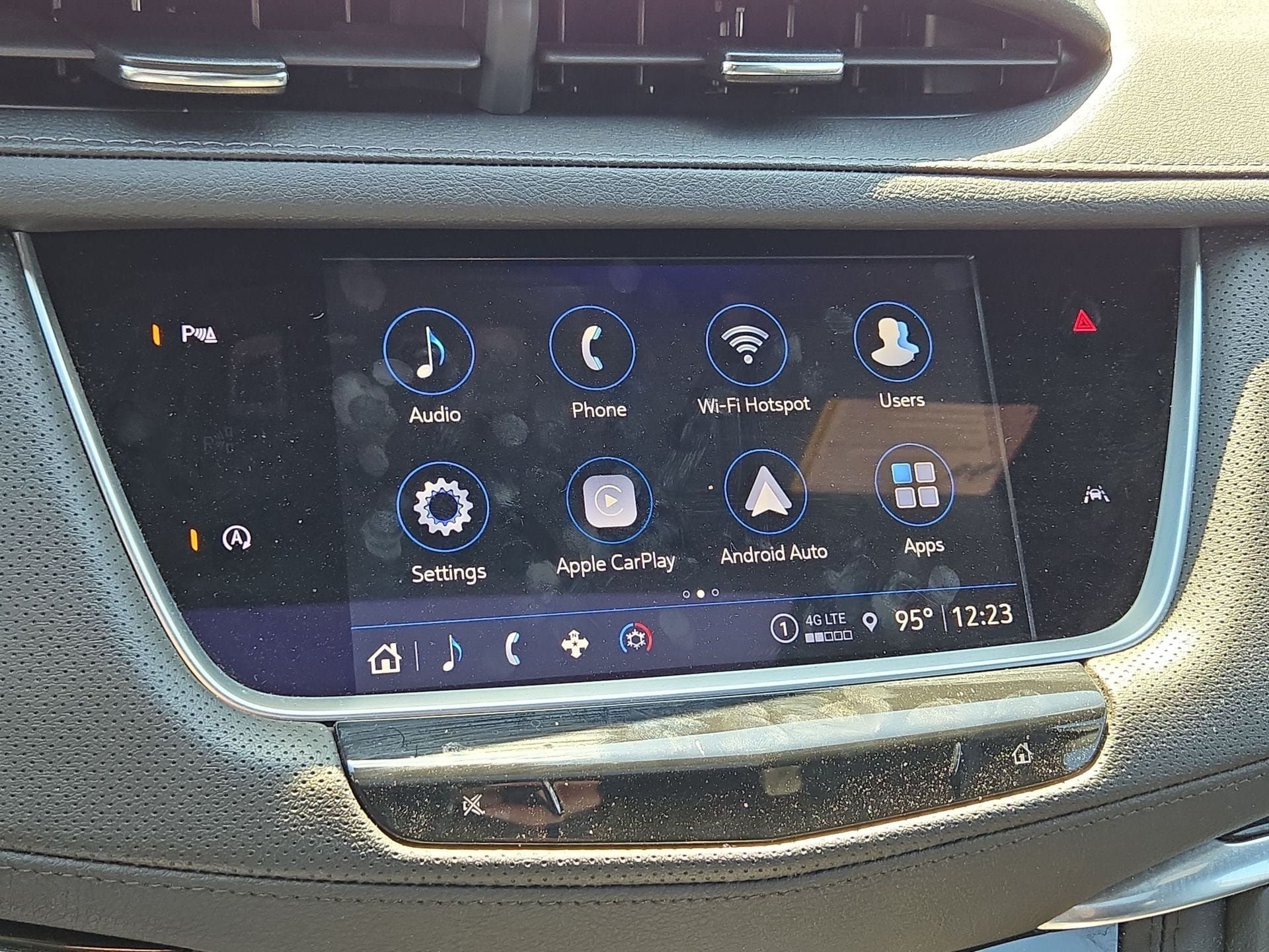 Used 2024 Cadillac XT6 Luxury AWD/4WD image 19