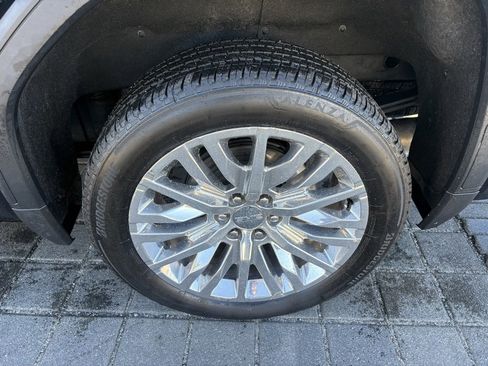 Used 2019 GMC Sierra 1500 Denali w/ Denali Ultimate Package image 7