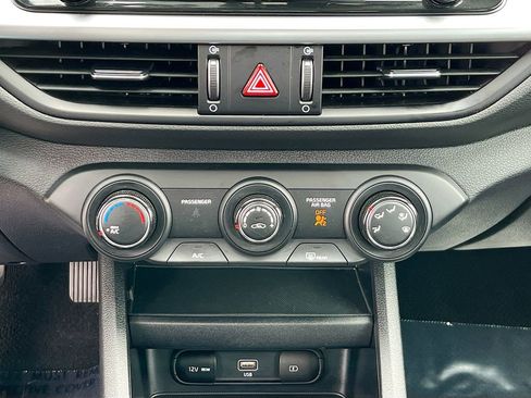 Certified 2024 Kia Forte LXS image 30