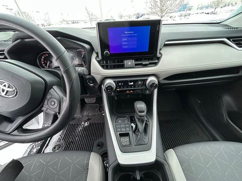 Used 2024 Toyota RAV4 XLE image 21