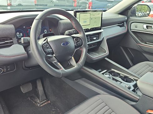 Used 2025 Ford Explorer ST-Line w/ Premium Package RWD image 11