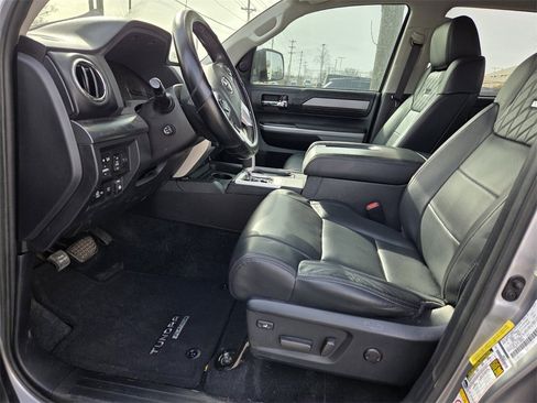 Used 2018 Toyota Tundra Platinum image 5