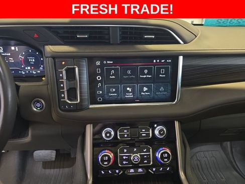 Used 2022 GMC Yukon Denali w/ Denali Premium Package AWD/4WD image 17