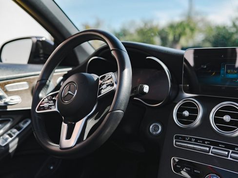 Used 2020 Mercedes-Benz C 300 Cabriolet image 5