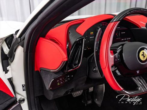 Used 2021 Ferrari Roma RWD image 25