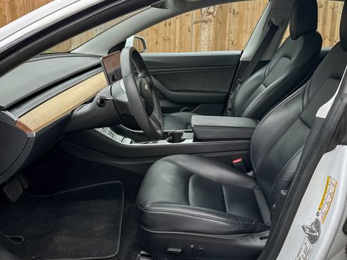 Used 2020 Tesla Model 3 Long Range image 25