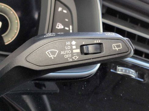 Used 2022 Audi Q7 Premium Plus image 28