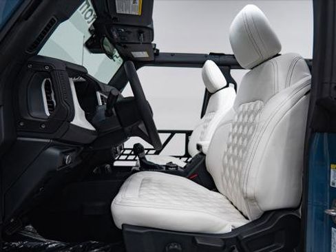 Used 2025 Ford Bronco 4-Door image 36