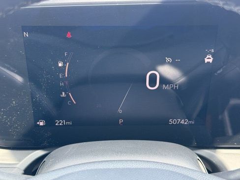 Used 2024 Buick Encore GX Sport Touring FWD image 21