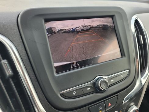 Used 2024 Chevrolet Equinox LS w/ LS Convenience Package image 33