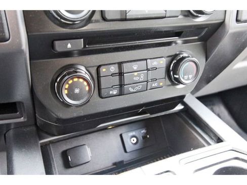 Used 2015 Ford F150 XLT w/ Equipment Group 301A Mid RWD image 25