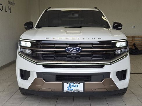Used 2025 Ford Expedition King Ranch AWD/4WD image 2